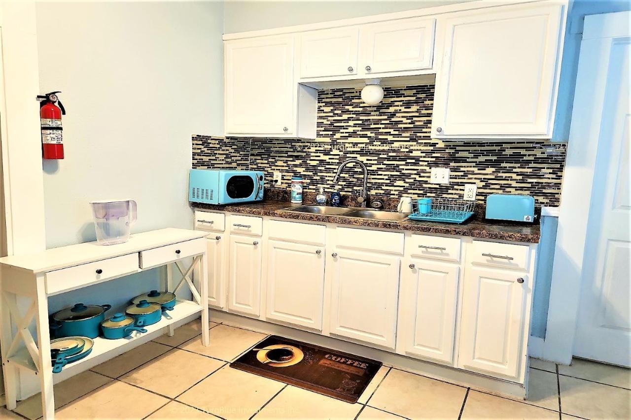 Casaazul-2605B-Pleasure Pier & Beach A Block Away- 3Bed 2Bath 7 Beds- 7 Minutes To Cruise Terminal Galveston Exterior photo